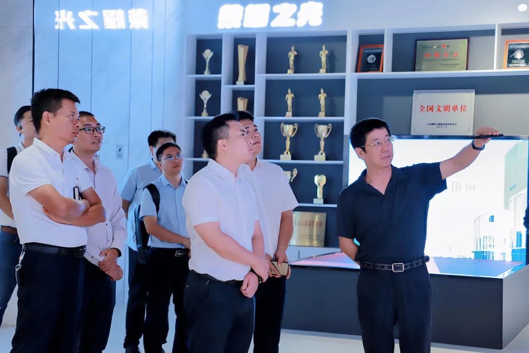 智能建造 走进标杆|湖南教建集团党委副书记、总经理夏禹一行到访五矿二十三冶参观交流!